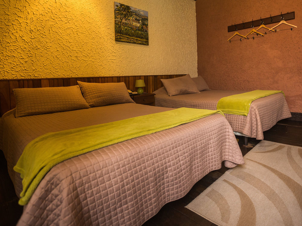קצאלטננגו Hotel Modelo מראה חיצוני תמונה