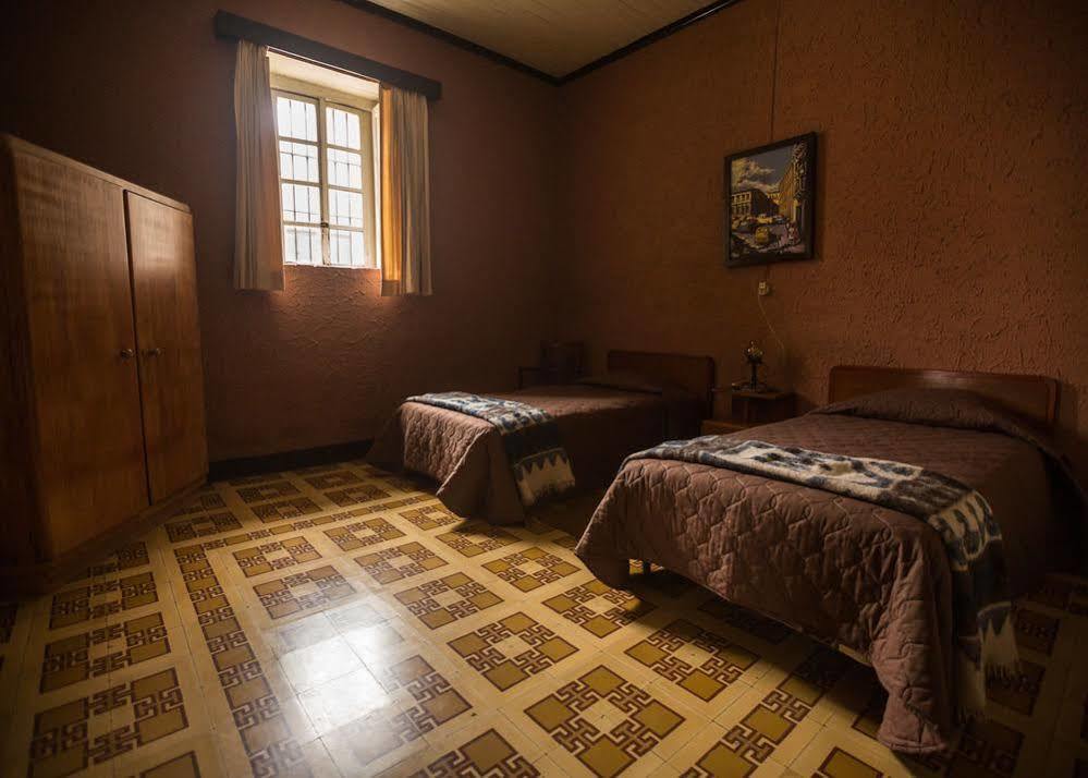 קצאלטננגו Hotel Modelo מראה חיצוני תמונה