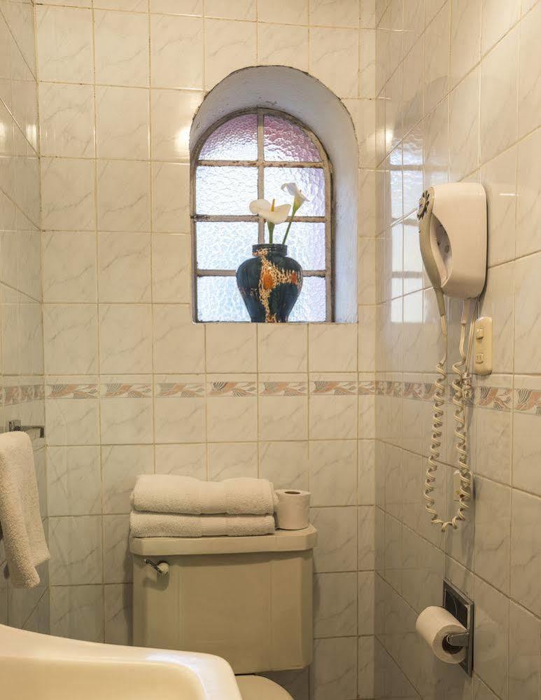קצאלטננגו Hotel Modelo מראה חיצוני תמונה