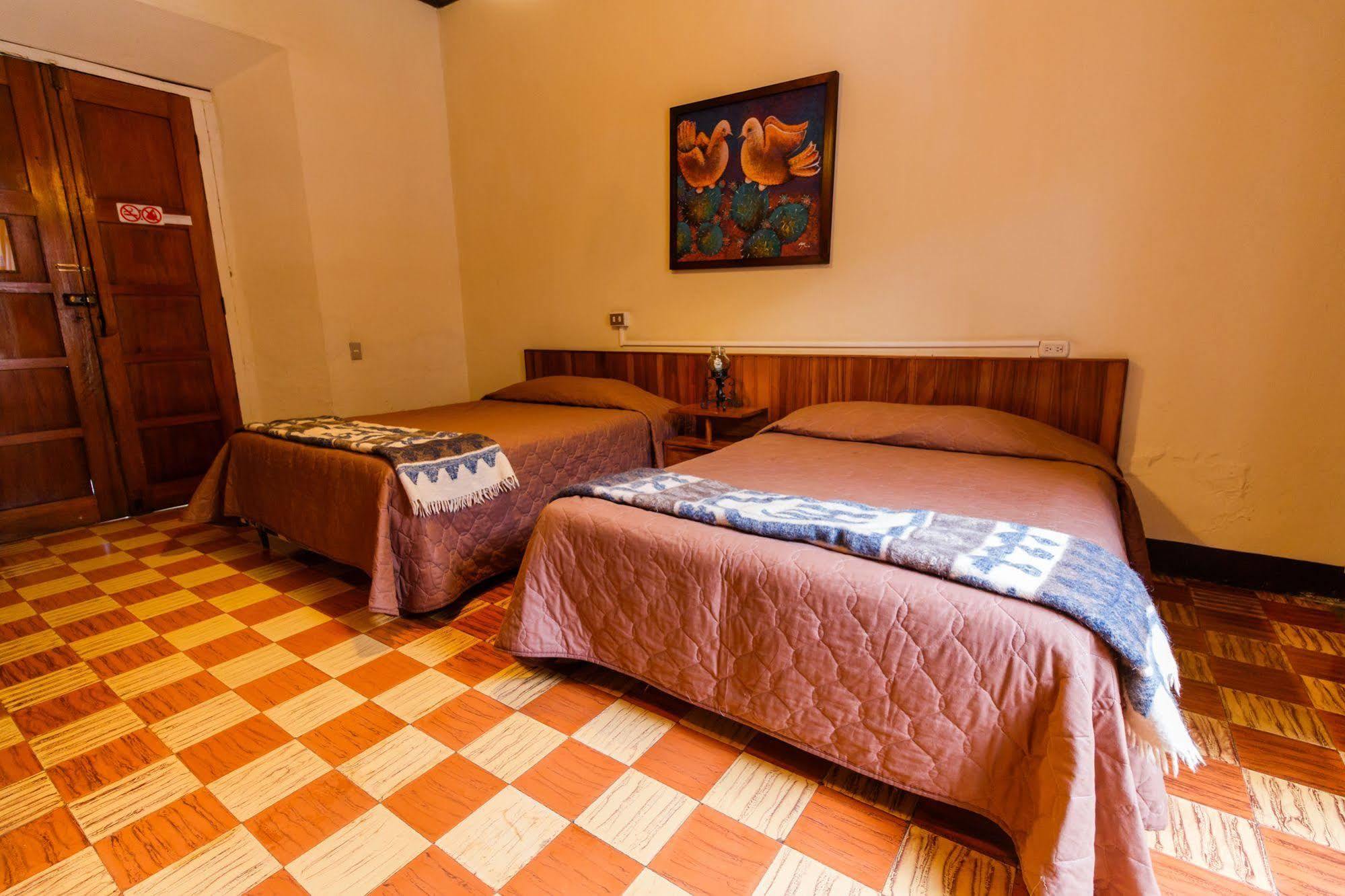 קצאלטננגו Hotel Modelo מראה חיצוני תמונה